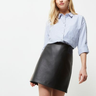 Black faux leather mini skirt